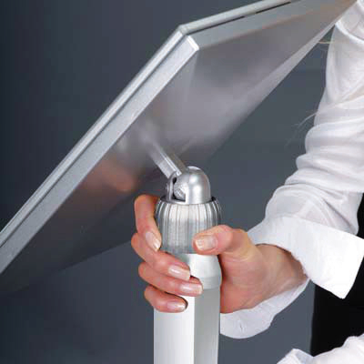 Franken Kantelbaar infodisplay, hoogte 860 - 1310 mm