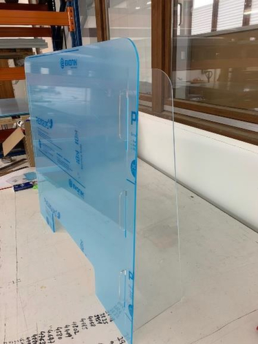 Hygiënescherm met doorgeefopening, hoogte x breedte 700 x 600 mm