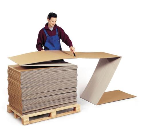 Eindeloos golfkarton gevouwen