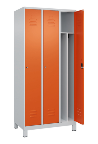 C+P Locker Classic Plus voor scheiding van kleding, vakbreedte 300 mm