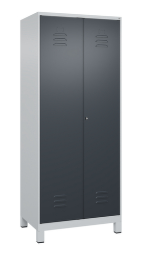 C+P Locker met zitbank Classic Plus voor scheiding van kleding, vakbreedte 400 mm