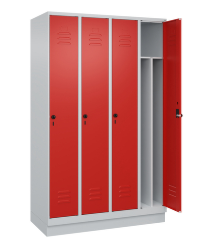 C+P Locker Classic Plus voor scheiding van kleding, vakbreedte 300 mm