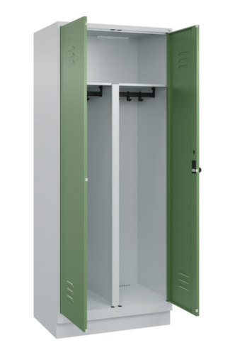 C+P Locker met zitbank Classic Plus voor scheiding van kleding, vakbreedte 400 mm
