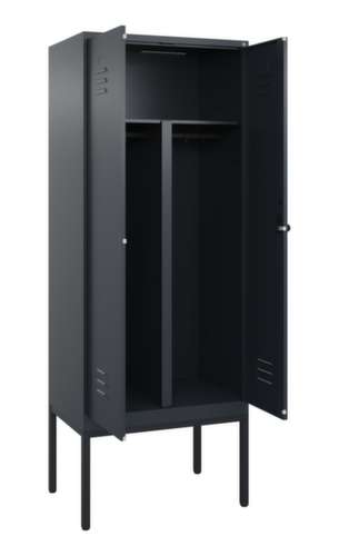 C+P Locker met zitbank Classic Plus voor scheiding van kleding, vakbreedte 400 mm