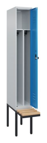 C+P Locker met zitbank Classic Plus voor scheiding van kleding, vakbreedte 300 mm