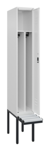 C+P Locker met zitbank Classic Plus voor scheiding van kleding, vakbreedte 300 mm