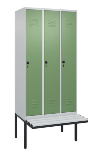C+P locker Classic Plus met bank, vakbreedte 300 mm