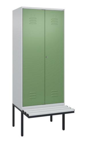 C+P Locker met zitbank Classic Plus voor scheiding van kleding, vakbreedte 400 mm
