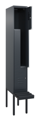 C+P Z-locker Classic Plus met ondergebouwde bank, vakbreedte 300 mm