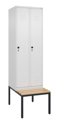 C+P Locker met zitbank Classic Plus voor scheiding van kleding, vakbreedte 300 mm