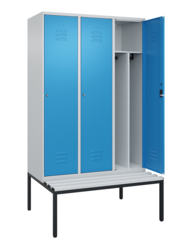 C+P Locker met zitbank Classic Plus voor scheiding van kleding, vakbreedte 400 mm