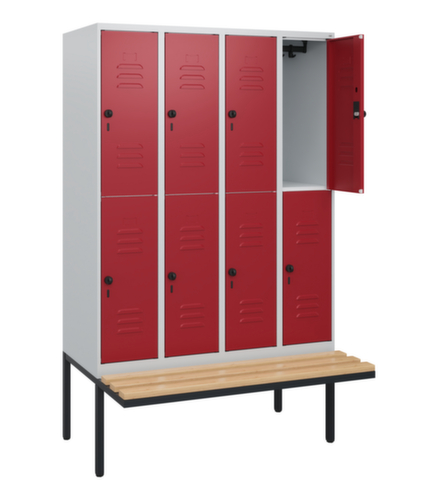 C+P dubbeldekse locker Classic Plus met bank, vakbreedte 300 mm