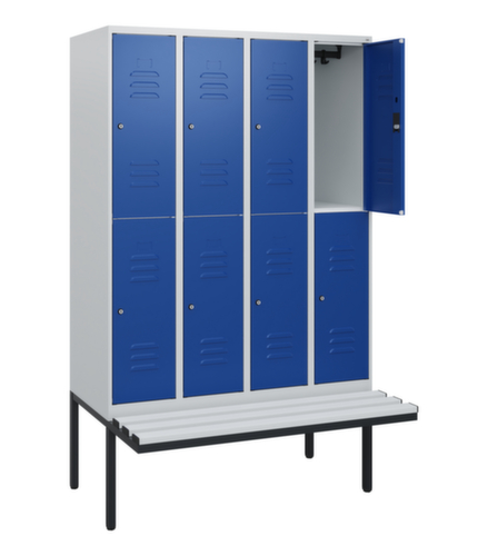 C+P dubbeldekse locker Classic Plus met bank, vakbreedte 300 mm
