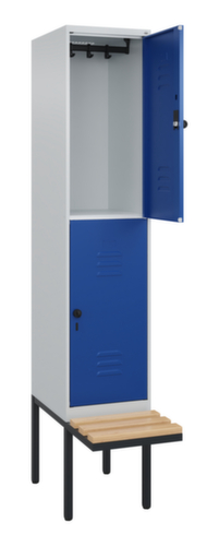 C+P dubbeldekse locker Classic Plus met bank, vakbreedte 400 mm