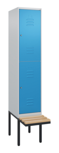 C+P dubbeldekse locker Classic Plus met bank, vakbreedte 400 mm