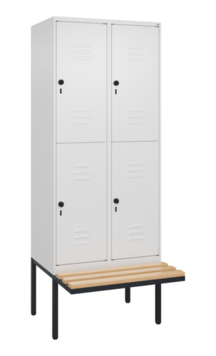 C+P dubbeldekse locker Classic Plus met bank, vakbreedte 400 mm