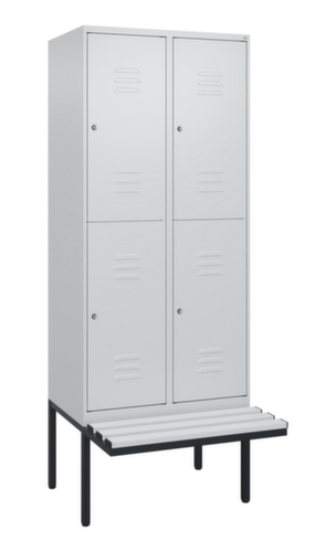 C+P dubbeldekse locker Classic Plus met bank, vakbreedte 400 mm