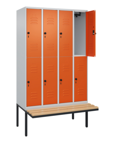C+P dubbeldekse locker Classic Plus met bank, vakbreedte 300 mm