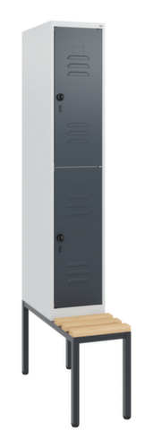 C+P dubbeldekse locker Classic Plus met bank, vakbreedte 300 mm