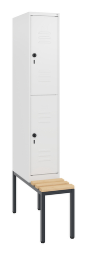C+P dubbeldekse locker Classic Plus met bank, vakbreedte 300 mm