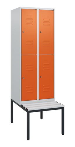 C+P dubbeldekse locker Classic Plus met bank, vakbreedte 300 mm