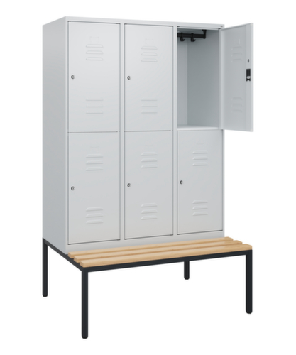 C+P dubbeldekse locker Classic Plus met bank, vakbreedte 400 mm