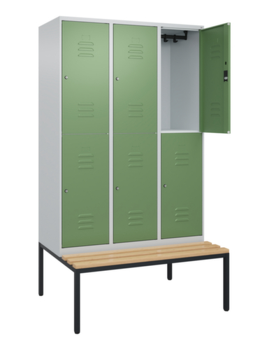 C+P dubbeldekse locker Classic Plus met bank, vakbreedte 400 mm