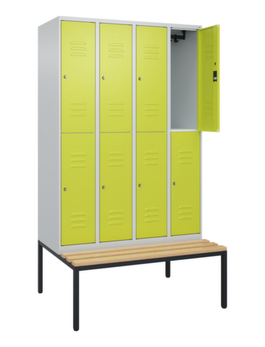 C+P dubbeldekse locker Classic Plus met bank, vakbreedte 300 mm