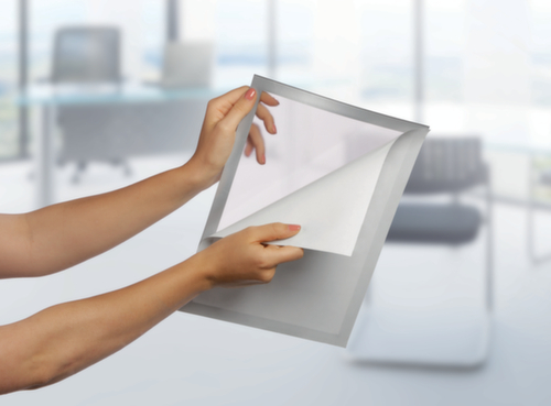 Durable Infoframe DURAFRAME®, DIN A4, achterzijde zelfklevend