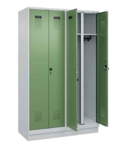 C+P locker voor scheiding van kleding Evolo PLUS met dubbele vakken, vakbreedte 300 mm