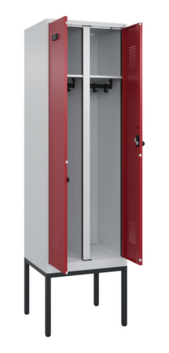 C+P locker voor scheiding van kleding Evolo PLUS met dubbele vakken, vakbreedte 300 mm