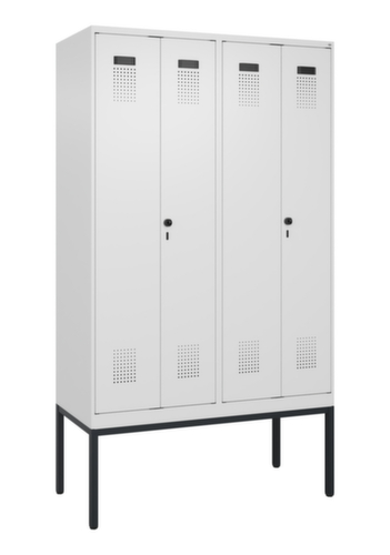 C+P Locker met zitbank Evolo PLUS voor scheiding van kleding, vakbreedte 300 mm