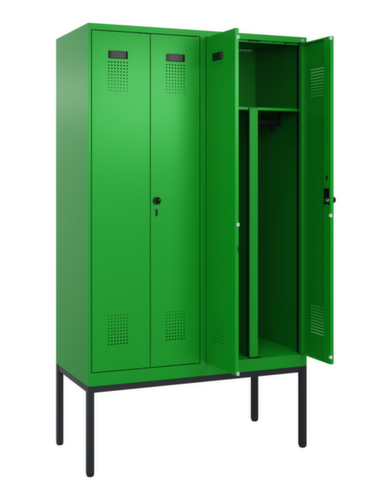C+P Locker met zitbank Evolo PLUS voor scheiding van kleding, vakbreedte 300 mm