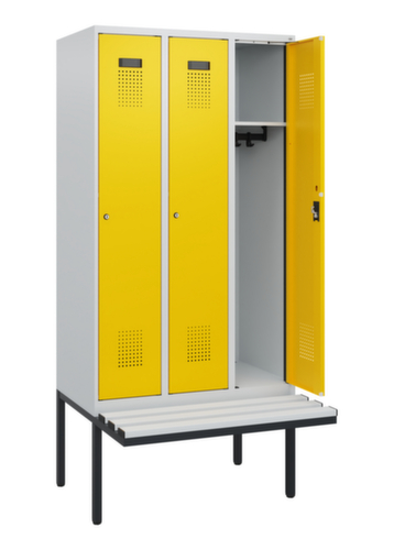 C+P locker Evolo PLUS met zwevende bank, vakbreedte 300 mm