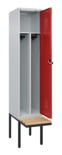 C+P locker voor scheiding van kleding Evolo PLUS met bank, vakbreedte 400 mm