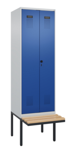 C+P PBM-locker Evolo PLUS voor het gescheiden opbergen van kleding met bank, vakbreedte 300 mm