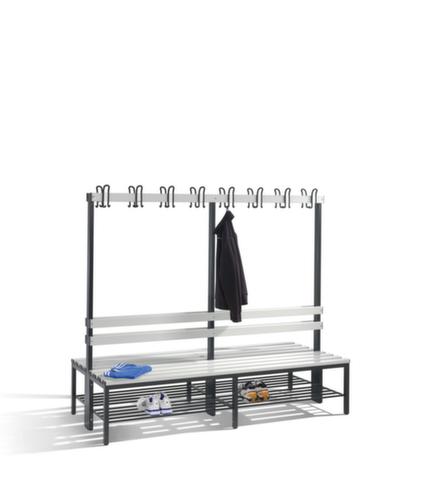 C+P Kleedkamerbank met haken en pvc-strips