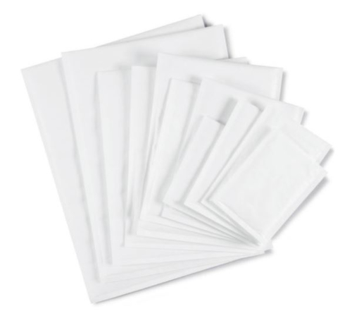 Witte luchtkussenenvelop