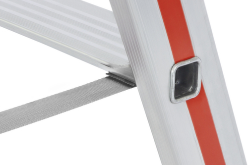 Hymer trapladder 8026 met platform, 4 sporten met antislipprofiel