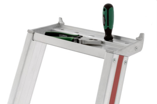 Hymer trapladder 8026 met platform, 4 sporten met antislipprofiel