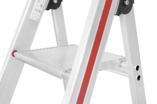 Hymer trapladder 8026 met platform, 4 sporten met antislipprofiel