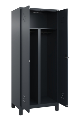 C+P Locker met zitbank Classic Plus voor scheiding van kleding, vakbreedte 400 mm
