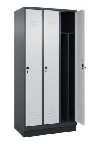C+P Locker Classic Plus voor scheiding van kleding, vakbreedte 300 mm