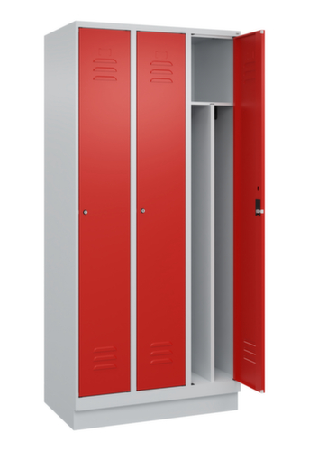 C+P Locker Classic Plus voor scheiding van kleding, vakbreedte 300 mm