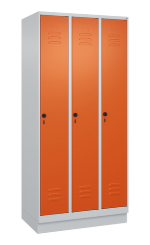 C+P Locker Classic Plus voor scheiding van kleding, vakbreedte 300 mm