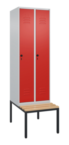 C+P Locker met zitbank Classic Plus voor scheiding van kleding, vakbreedte 300 mm