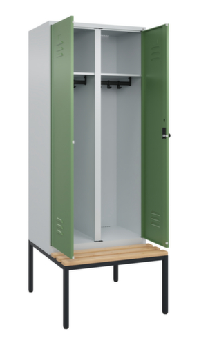 C+P Locker met zitbank Classic Plus voor scheiding van kleding, vakbreedte 400 mm