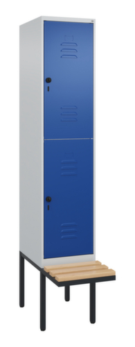 C+P dubbeldekse locker Classic Plus met bank, vakbreedte 400 mm