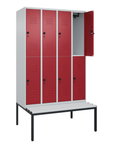 C+P dubbeldekse locker Classic Plus met bank, vakbreedte 300 mm