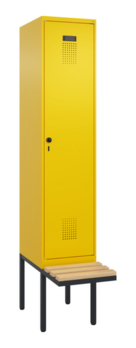 C+P locker voor scheiding van kleding Evolo PLUS met bank, vakbreedte 400 mm
